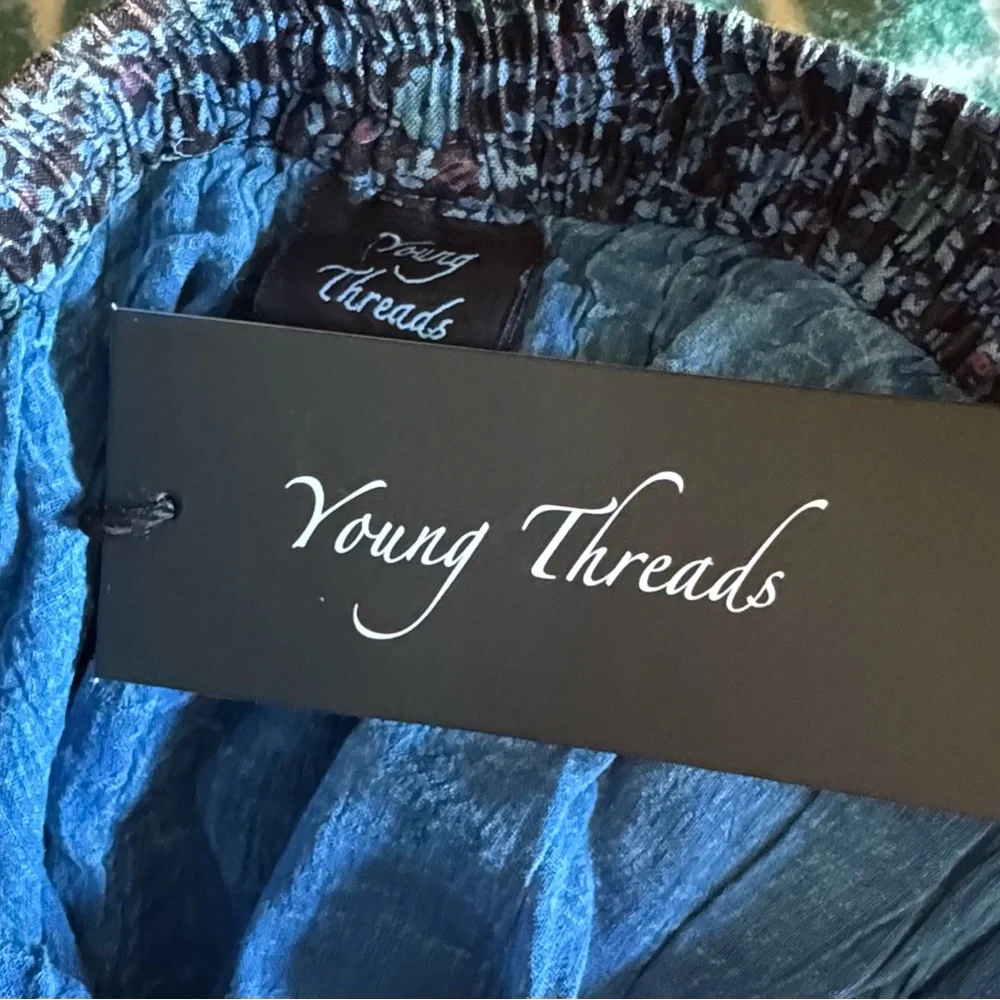 YOUNG THREADS NWT BLUE PATCHWORK WIDE-LEG PANTS W/ POCKETS LARGE - Picture 6 of 6